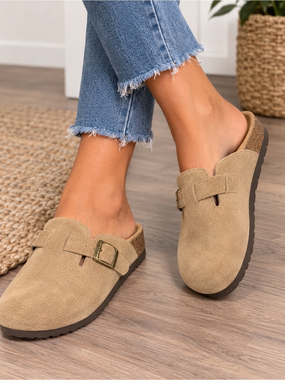 White Mountain 🔥 Foot Beds Tan Suede Buckle Slip-On Clogs